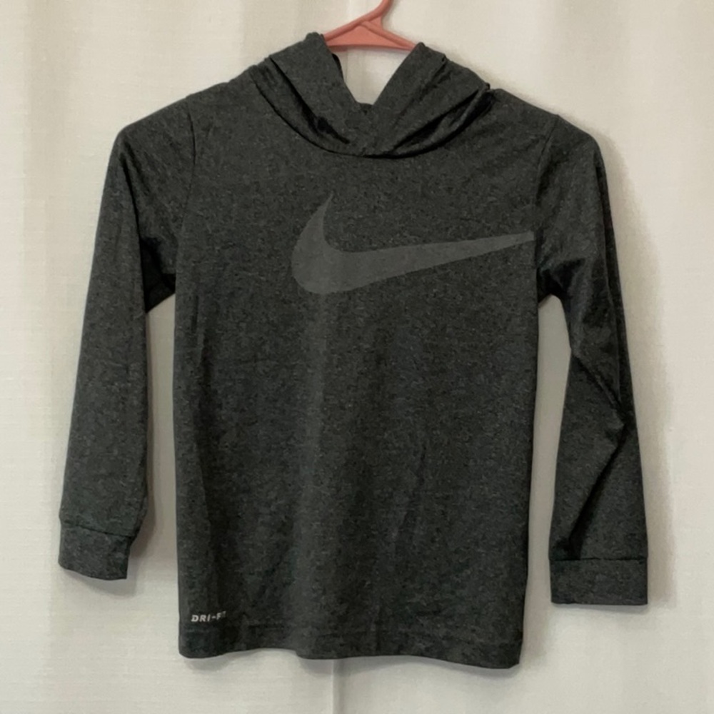 Nike Dri Fit Size 7 Kids Gray Hoodie